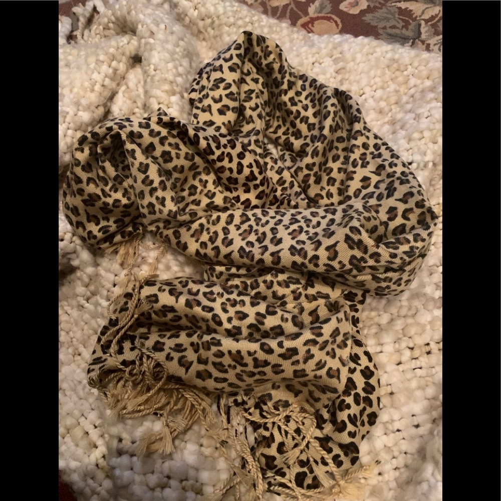 Cheetah print pashmina scarf perfect any season